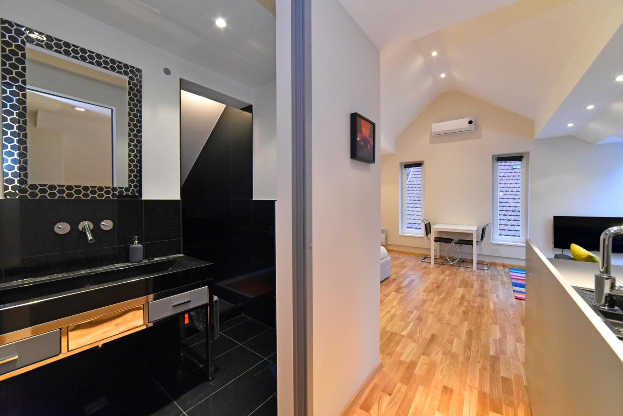 Studio In - Top Center Zagreb Bagian luar foto